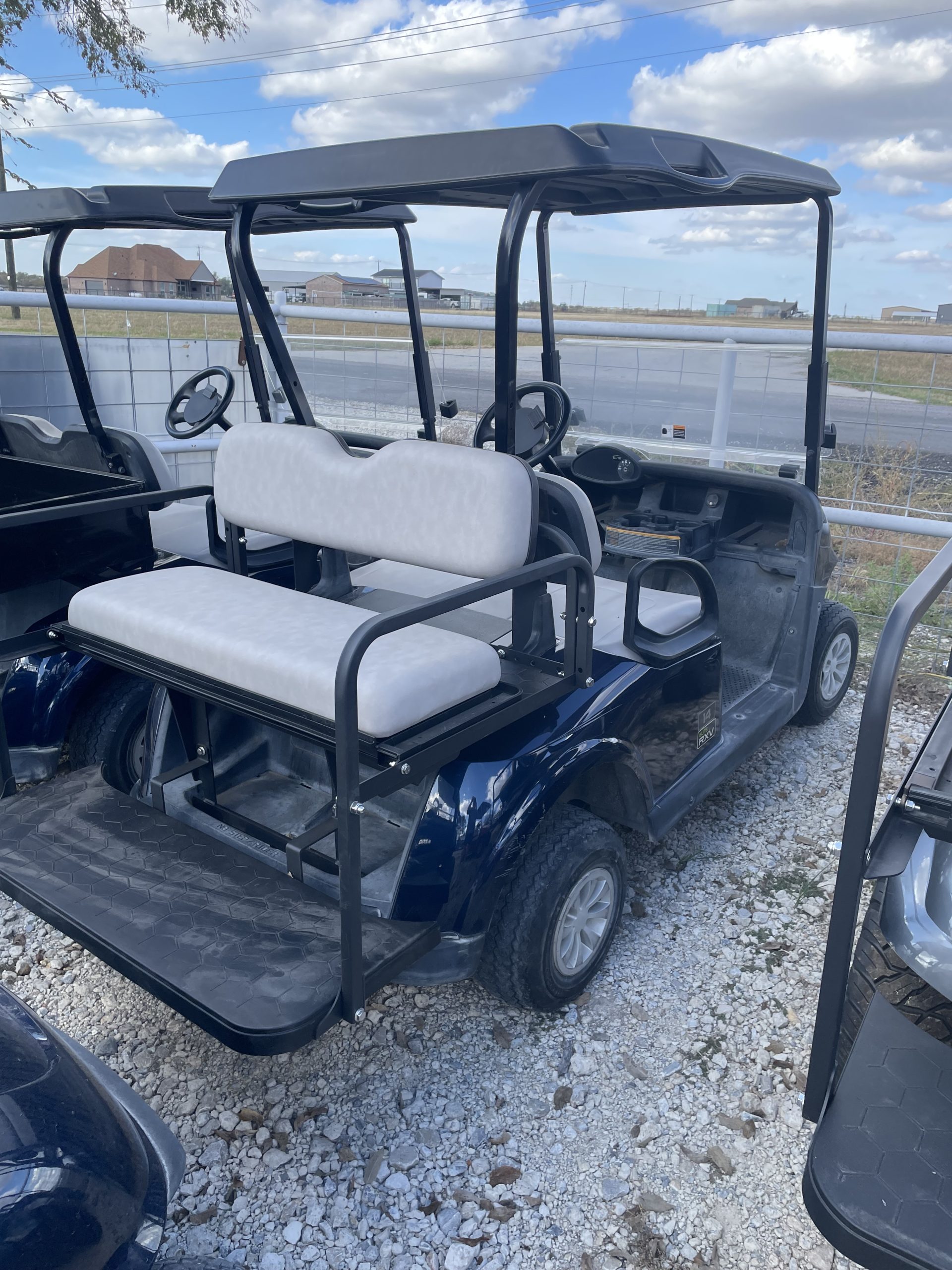 2020 E-Z-GO DARK BLUE RXV ELITE INSTOCK 11/13/25 factory lithium battery w/ warranty 4 SEATER $3995 BATTERY WARRANTY GOOD TILL SUMMER 2028