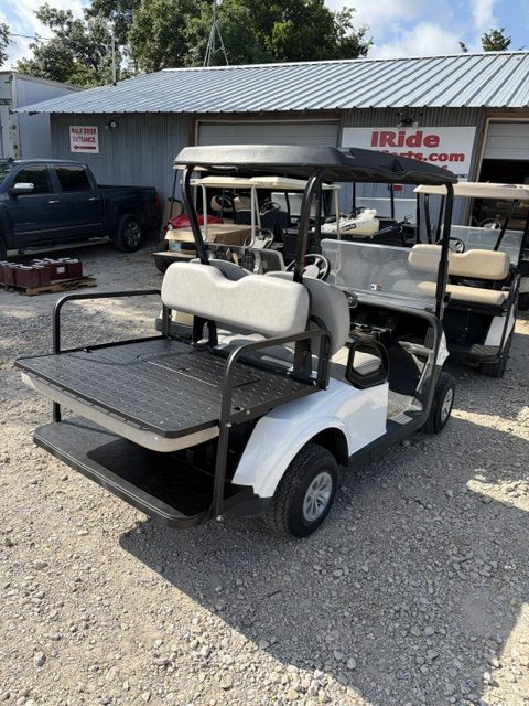 INSTOCK 7/12/26 EXTRA NICE PEARL WHITE 2023 EZGO RXV ELITES 4 SEATER WITH FACTORY SAMSUNG LITHIUM BATTERY / 5 YEAR FACT WARRANTY GOOD TILL SUMMER 2031 - Image 2