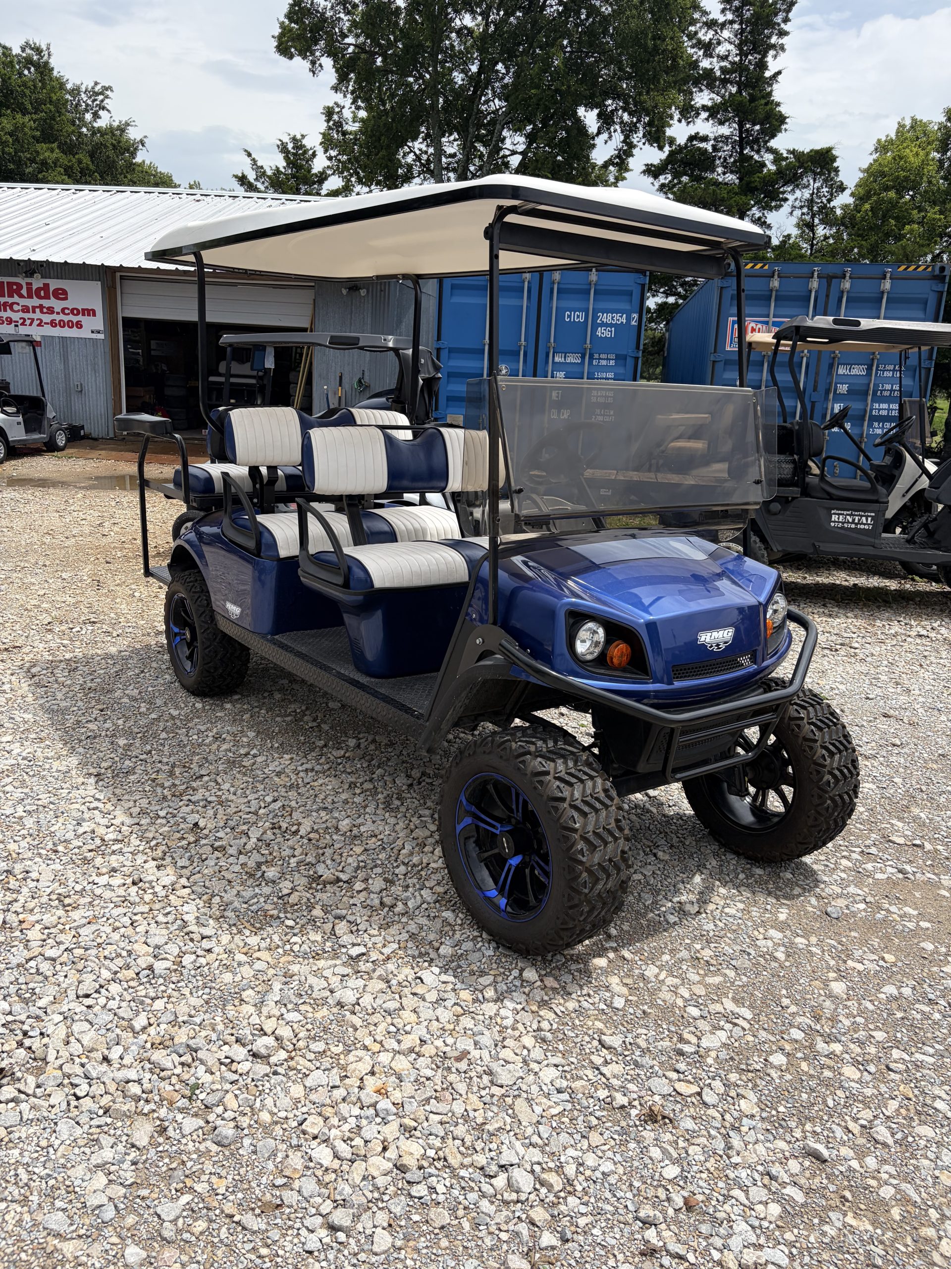 ONE OWNER MINT CONDITION 2018 L6 GAS EZGO GOLF CART 13.5 HP KAWASAKI MOTOR W/ PREMIUM WHEELS LIKE NEW / FRESH SERVICE JUST PERFORMED 1/2 THE COST OF NEW - Image 3