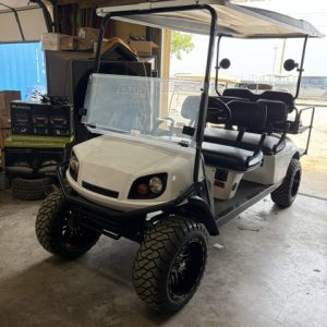 JUST FINISHED  8/21/26 REFURBISHED WHITE LIKE NEW 2015 L6 48V FACTORY LIMO EZGO GOLF CART  W/ NEW MARINE HIGH POWER STEREO 14" PREMIUM WHEELS / TIRES, NEW BODY, SEATS , 8/ 6VOLTS AS FACT BUILT IT BATTERIES ECT.  4 KICKER SPEAKERS